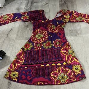 a beautiful 80s dress perfect for fall or any 80s party😻🥰